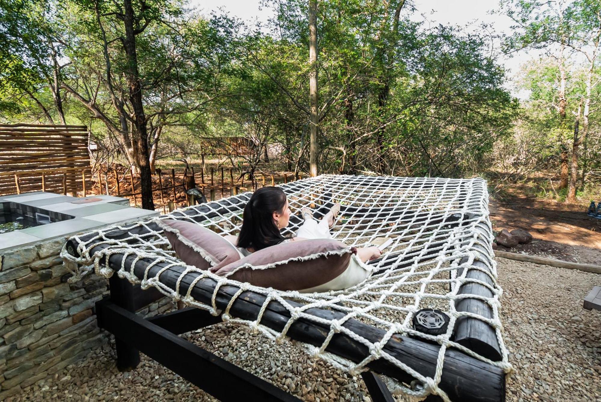 Grace Of Africa, Couples 5 Star Nature Lodge Marloth Park Room photo