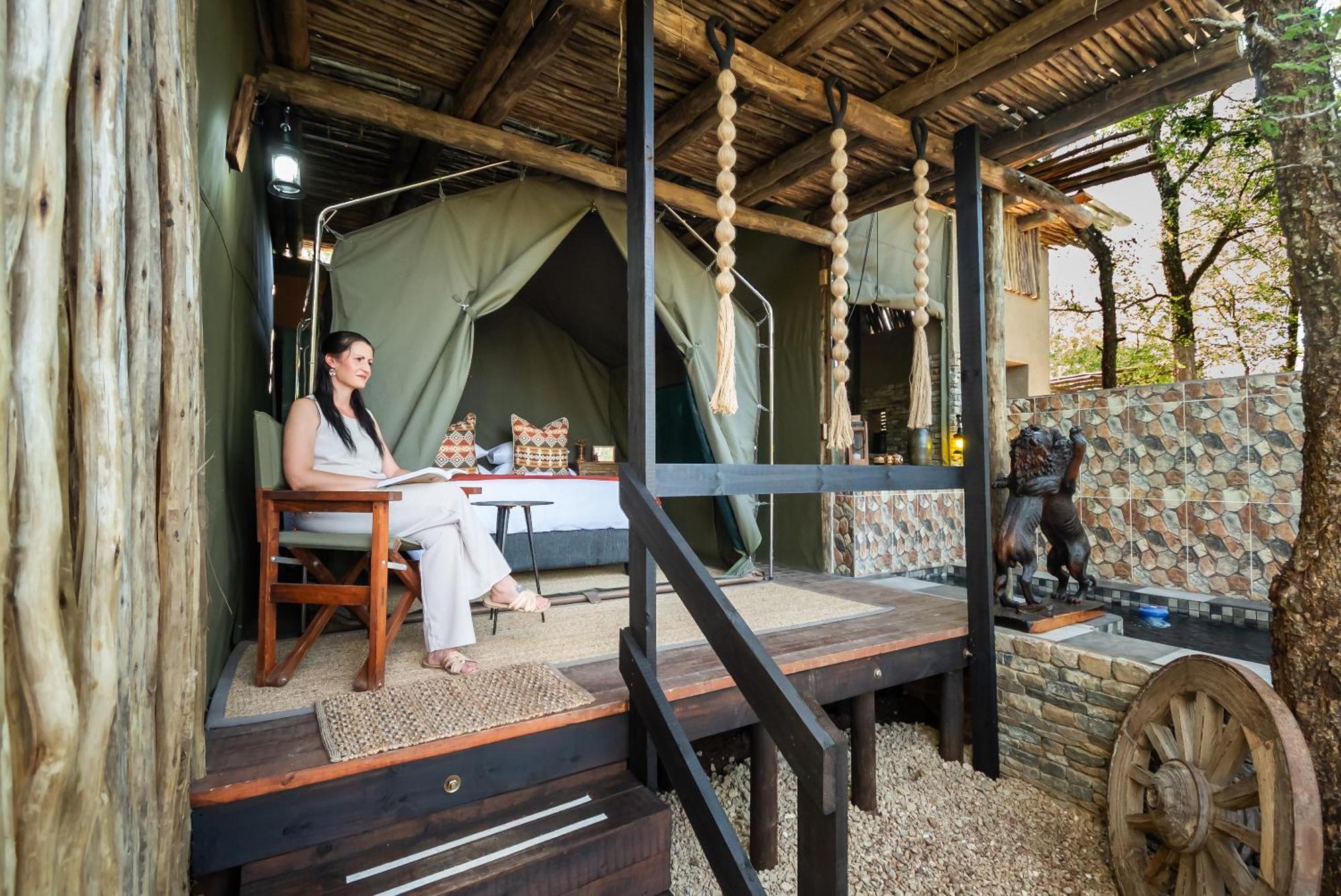 Grace Of Africa, Couples 5 Star Nature Lodge Marloth Park Room photo